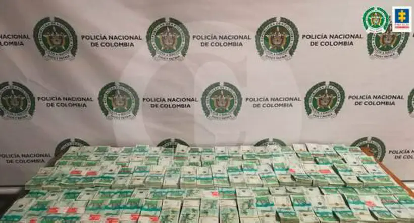 Capturaron en Medellín a hombre con 1.100 millones de pesos dentro de bolsa