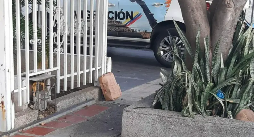 Pánico en oficina de migración de Valledupar por presunto artefacto explosivo