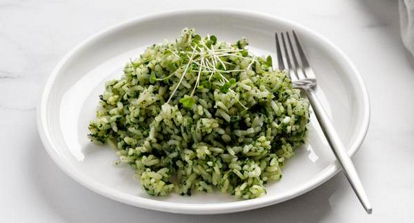 Cómo preparar un arroz verde con verduras