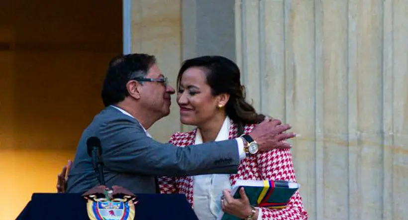 Gustavo Petro, presidente de Colombia, y Carolina Corcho, ministra de Salud