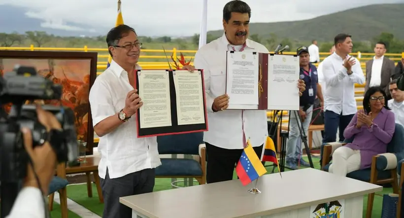Nicolás Maduro se reunió con Gustavo Petro en frontera con Colombia