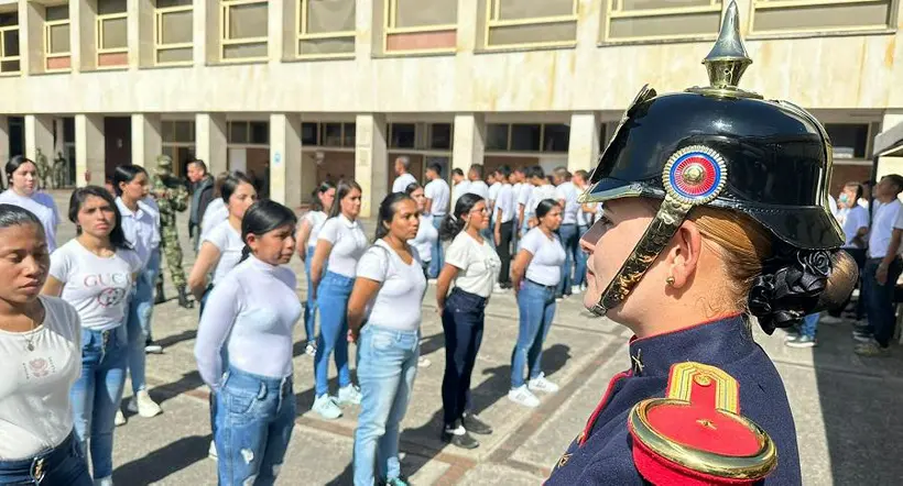 Más de 1.200  mujeres ingresaron al servicio militar voluntario en Colombia
