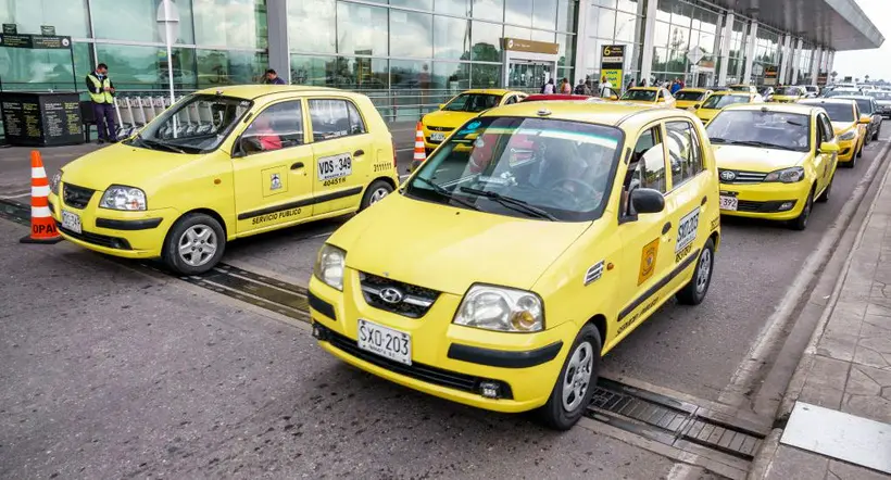 Ministerio de Transporte llamó a taxistas a reunión para que no entren en paro