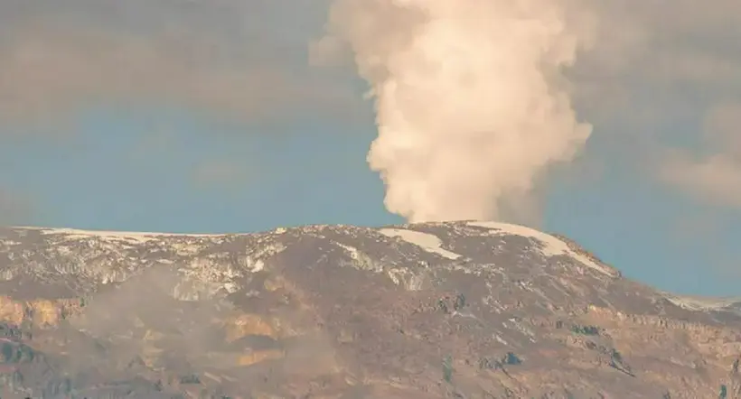 El volcán Nevado del Ruiz lleva 10 años en erupción, confirman autoridades