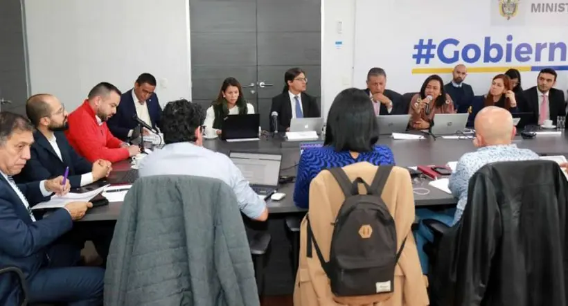 Foto de una reunión entre el Ministerio de Trabajo para analizar propuestas de reforma laboral. 
