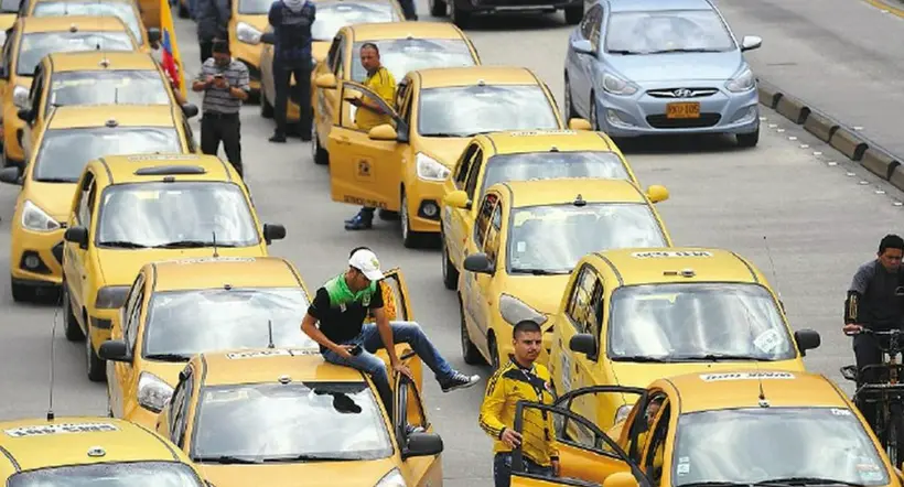 Gobierno se juega última carta con el paro de taxistas programado para este miércoles. El Ministerio de Transporte busca frenar los bloqueos. 