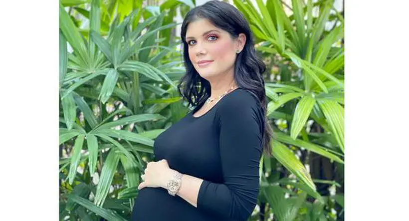 Andrea Nocetti respondió a críticas por su embarazo de gemelos a los 44 años