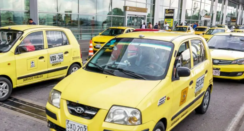 Taxis a propósito del paro de taxistas que se lleva a cabo en Colombia.