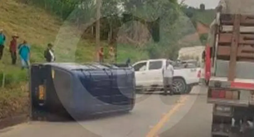 Accidente en Antioquia hoy: cuatro vehículos chocaron en vía Marinilla-El Peñol