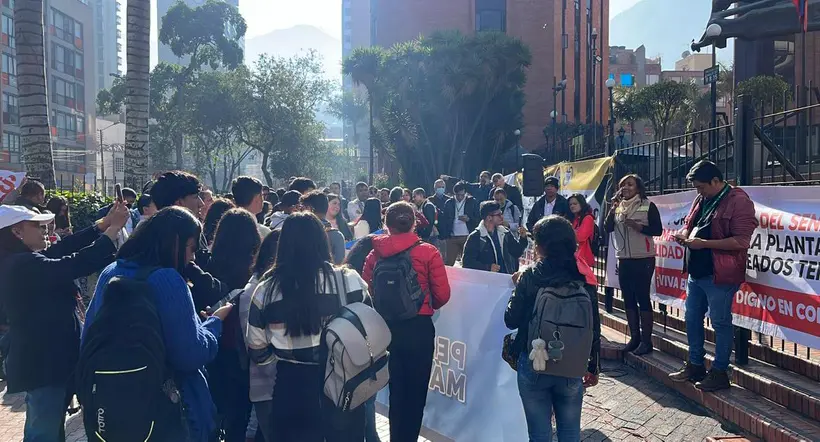 Protestas del Sena en Bogotá: el sindicato y estudiantes salieron a las calles a manifestar por supuesta falta de recursos.
