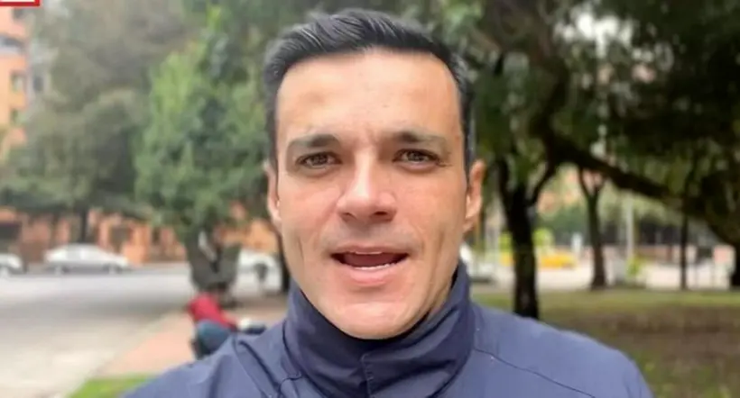 Juan Diego Alvira anunció este viernes que ya no hace parte de la revista Semana, que dirige Vicky Dávila, y dejó mensaje de despedida.