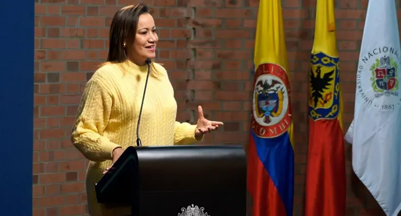 Ministra de Salud, Carolina Corcho, hablando

