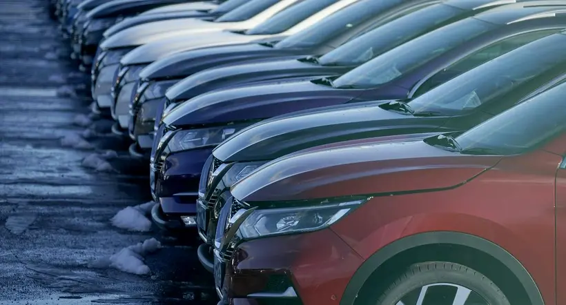 Carros en nota sobre que Nissan retira más de 800.000 modelos por fallas