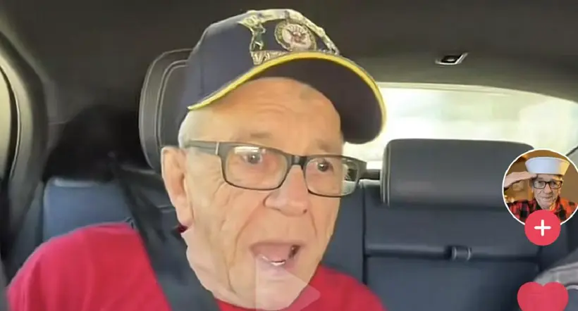 Hombre en Estados  Unidos tiene emocionante reacción al ver que su transporte no tenía conductor y su video se vuelve viral. 