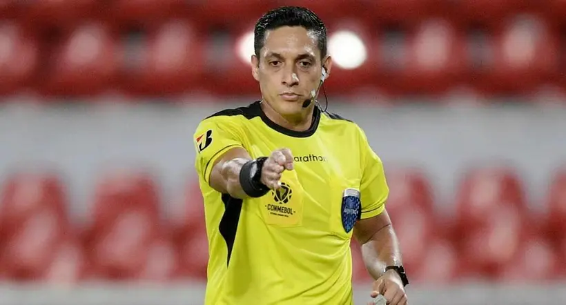 Se conoce árbitro que pitará Tolima vs Junior: permitió show a Dibu Martínez