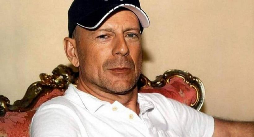 Foto de Bruce Willis joven. Enfermedad de Bruce Willis: fotos de él en Estados Unidos y pedido de su esposa