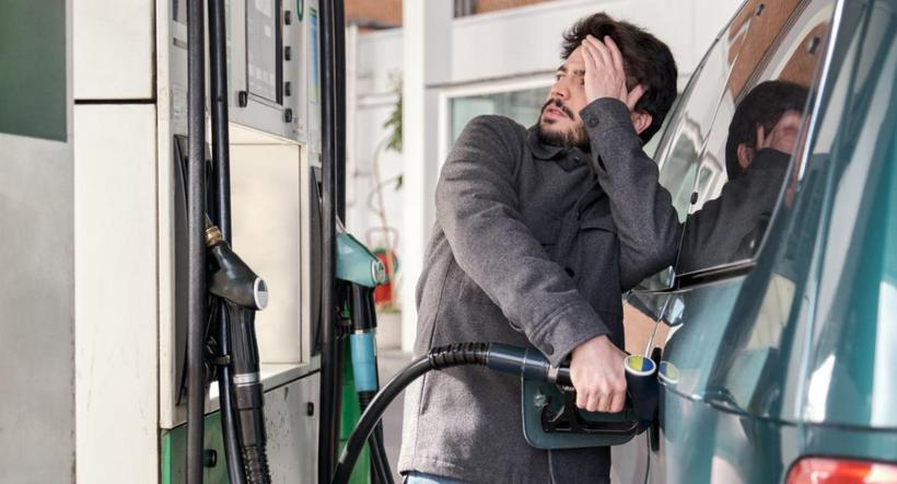 Método para ahorrar hasta un 30 % de gasolina en un carro.