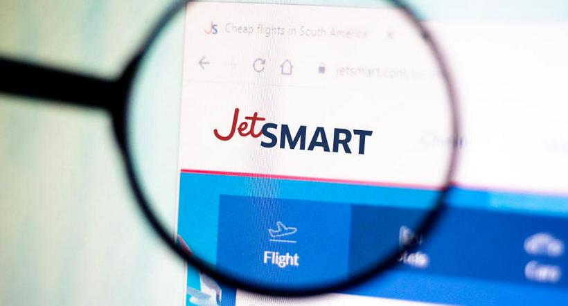La aerolínea Jetsmart, que comenzaría a operar pronto en Colombia.