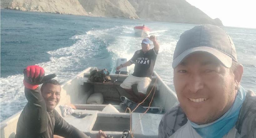 Periodista rescató a turistas que naufragaron en Chengue, Santa Marta.