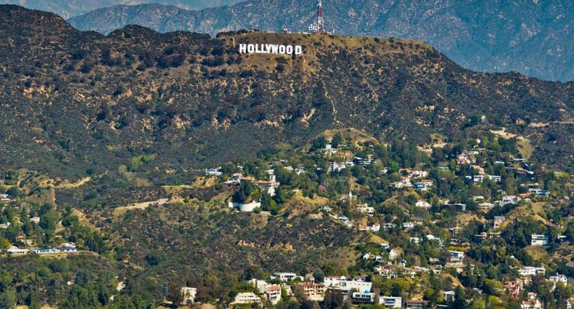 Foto de Hollywood a propósito de casa que compró ganador de Powerball en California