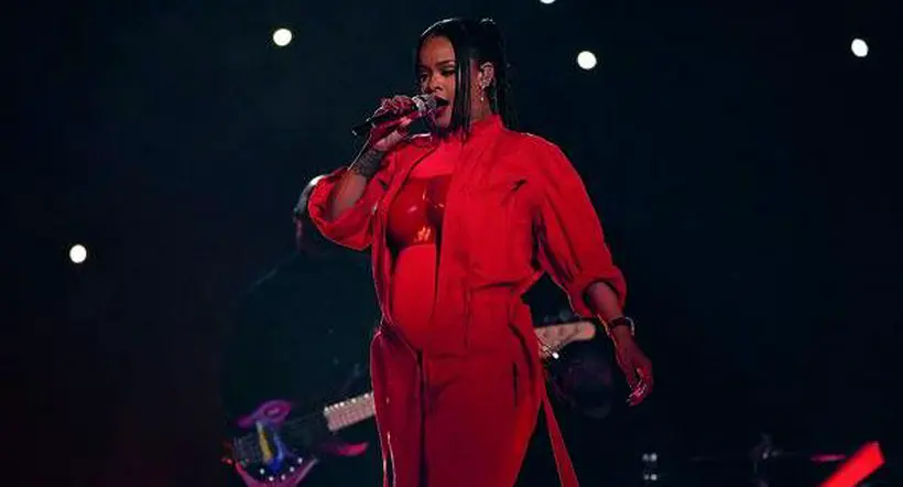Rihanna confirmó su embarazo al final del Super Bowl 2023
