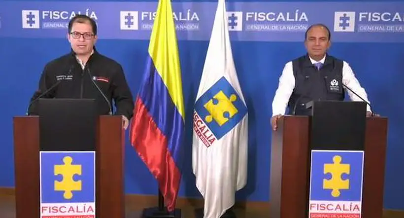 Fiscal general Francisco Barbosa (izquierda) y defensor del Pueblo Carlos Camargo (derecha) durante reunión de "articulación institucional".