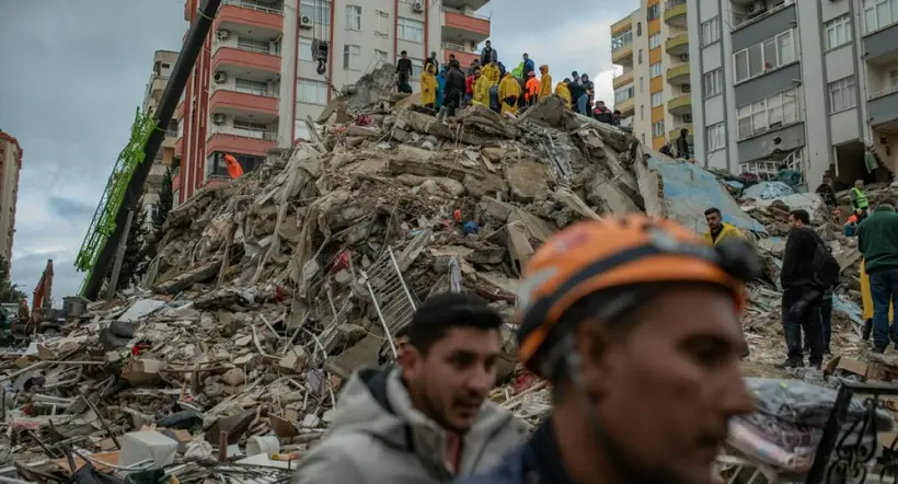 Terremoto en Turquía: colombiana dijo que edificio se mecía como una cuna