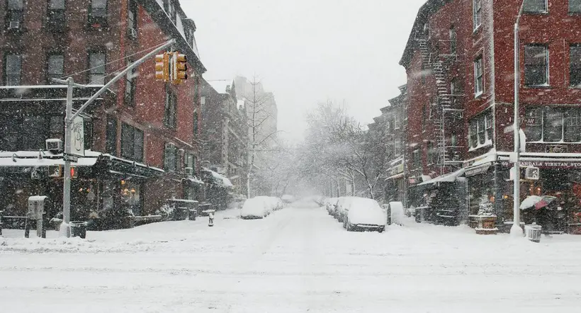 Foto de calles de EE. UU. a propósito d explosión ártica que golpeará el país