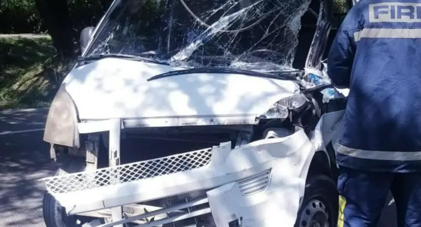 Accidente por falla de frenos dejó vehículo acabado en Ibagué