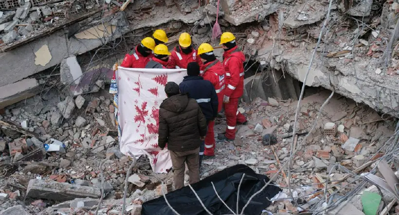 Terremoto Turquía 2023: medio francés se burla de lo ocurrido allá