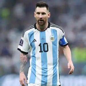 Venden camiseta de Lionel Messi por más de 273 millones de pesos.