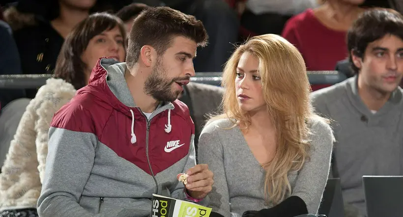 Gerard Piqué y Shakira, en nota sobre que modelo dijo que lo vio siéndole infiel a la artista