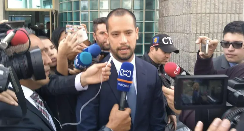 Diego Cadena, exabogado de Álvaro Uribe condenado por manipulación de testigos.