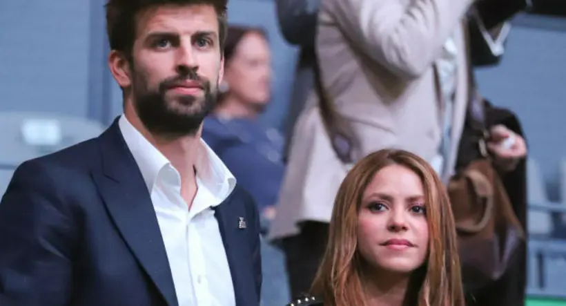 "Me vigila": periodista cercano a Shakira boletea a Gerard Piqué con pantallazo de celular