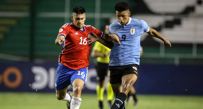 Foto de partido Uruguay vs. Chile en Sudamericano Sub-20 en el que hubo gol fantasma