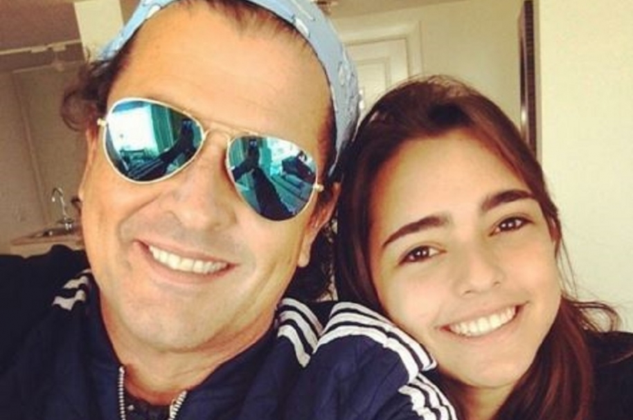 Carlos Vives  y su hija Lucy Vives.