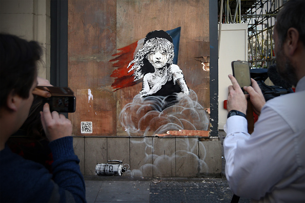 A New Banksy Appears Protesting Over The Use Of Teargas On Migrants In Calais