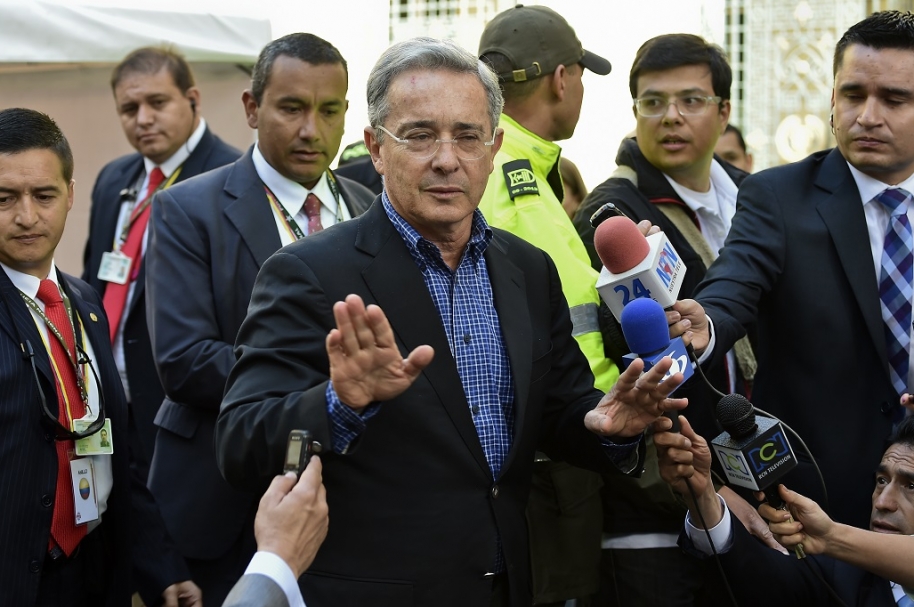Parte médico de Uribe es satisfactorio