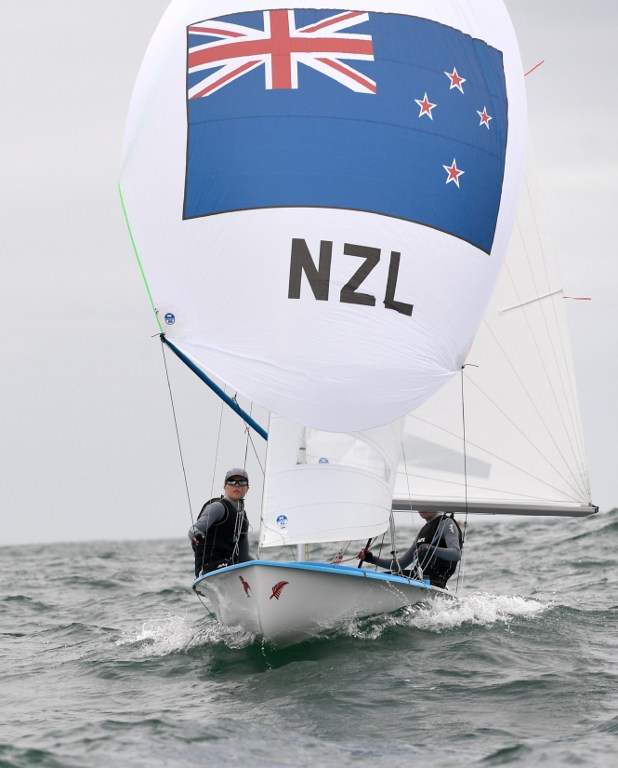 Navegantes de Nueva Zelanda entrenan para los Juegos Olímpicos Río 2016.