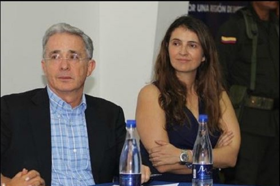 Álvaro Uribe y Paloma Valencia