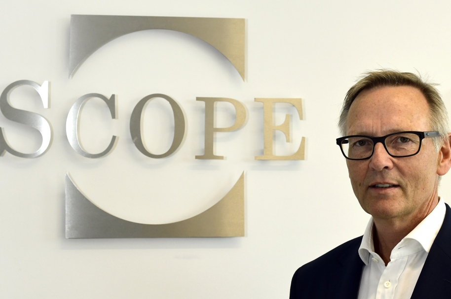 Torsten Hinrichs, cabeza de Scope Ratings. Torsten Hinrichs, cabeza de Scope Ratings.