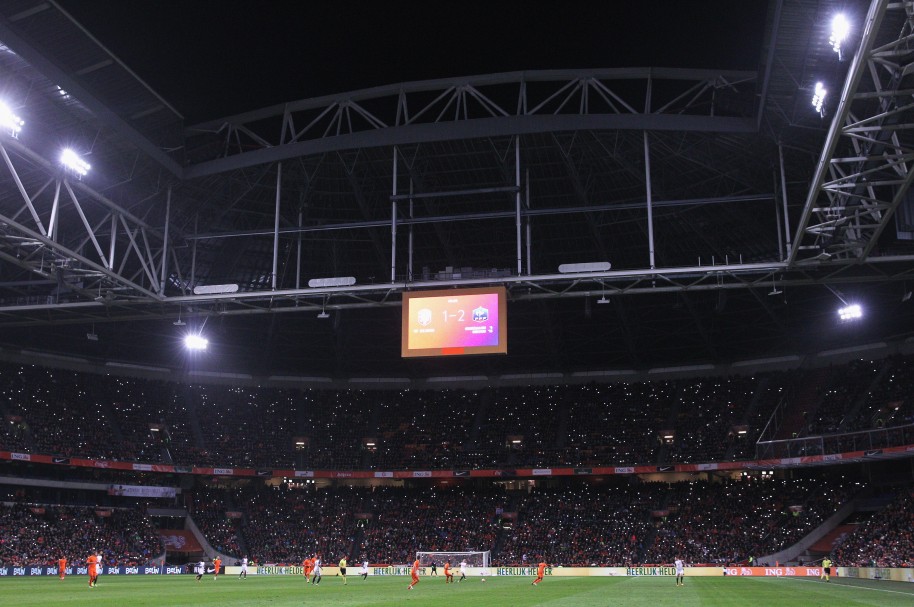 Vista panorámida del Amsterdam Arena, estadio donde se estrenará el arbitraje con video