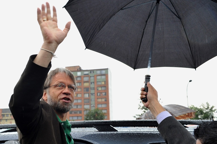 COLOMBIA-ELECTION-RUN-OFF-MOCKUS
