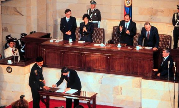 Firma de la Constitución de 1991