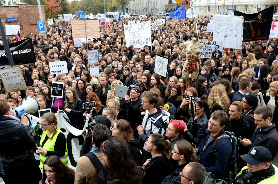 Protestas en Polonia por prohibición del aborto