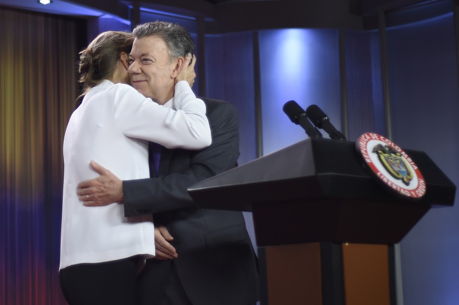 Presidente Santos con su esposa