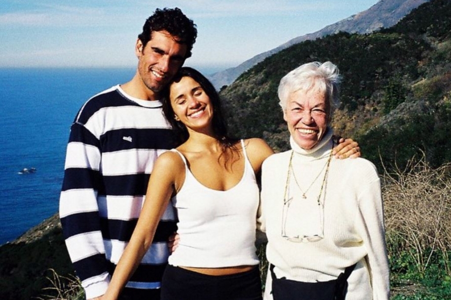 El actor Miguel Varoni junto a su esposa y su mamá, las actrices Catherine Siachoque y Teresa Gutiérrez (Q.E.P.D).