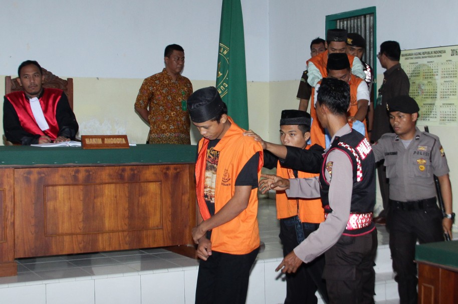 Indonesia juicio por violación a niña de 14 años