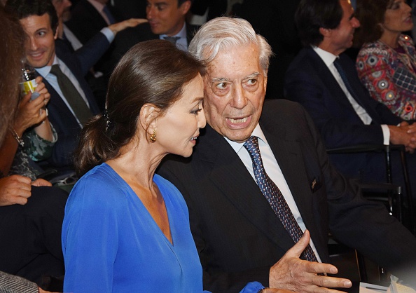 Vargas Llosa e Isabel Preysler estarían en crisis