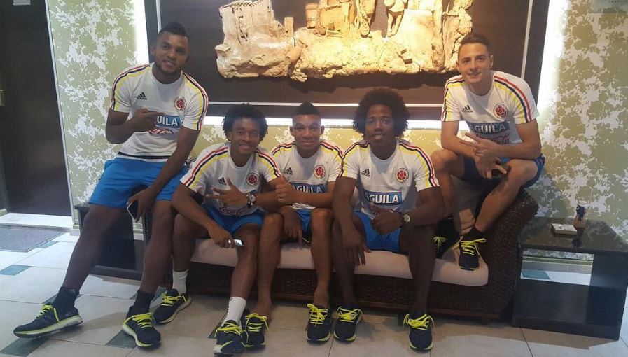Miguel Borja, Juan Guillermo Cuadrado, Frank Fabra, Carlos Sánchez y Santiago Arias, jugadores de la Selección Colombia.
